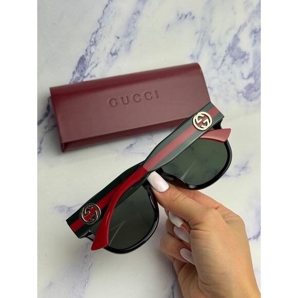 NEW Gucci GG1866SK Black Striped Arm Oversized Sunglasses main image 3